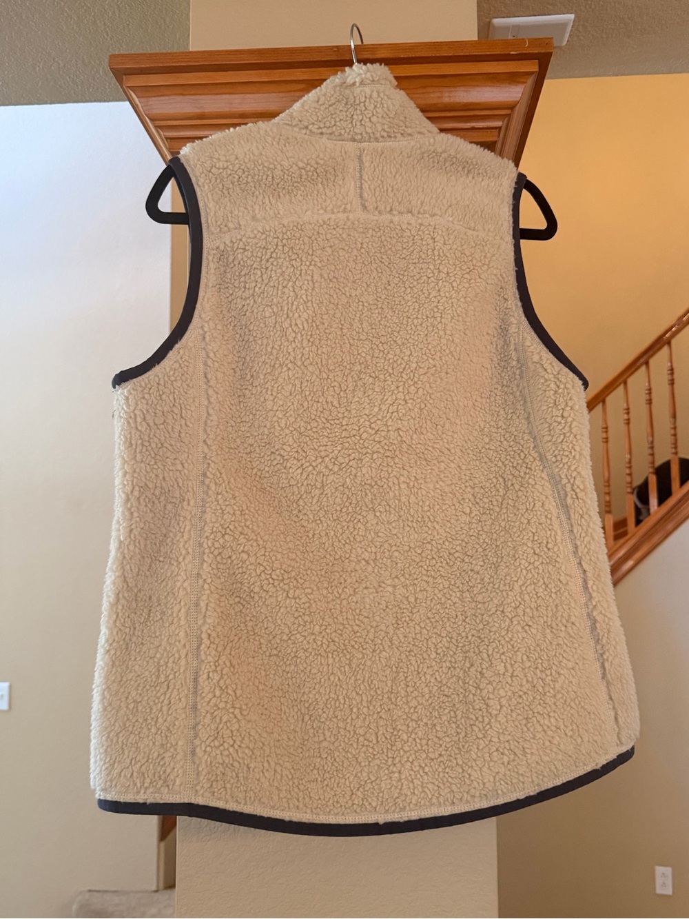 L.L. Bean Cream Sherpa Vest with Dark Trim - Picture 2 of 2